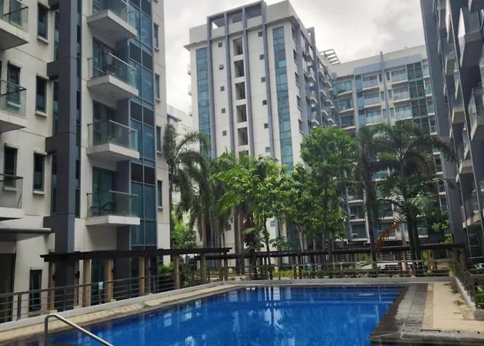 Staycation By Jem - Across Naia T3 In Newport Aparthotel Manila